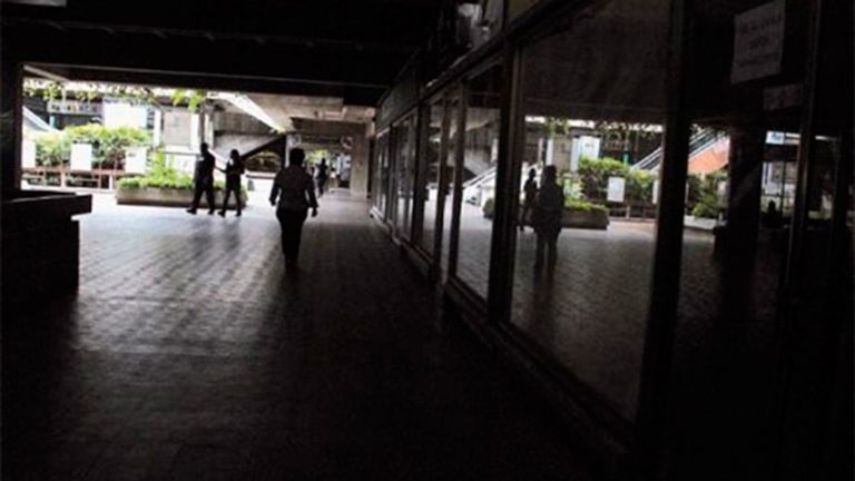 Fedecamaras: Cinco de cada 10 comercios en Zulia cerrados por falta de electricidad