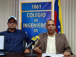 A la izquierda, Saúl Elías López y a la derecha, Carlos Indriago directivos de la Sociedad Venezolana de Ingenieros Agrónomos y Afines (Cortesía)