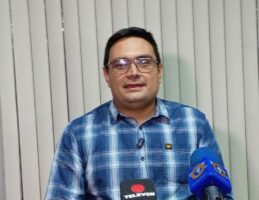 El presidente de la Sociedad de Ingenieros Agrónomos, Saúl Elías López, hace un llamado al INAC para que autorice el uso de drones en el sector agrario (Cortesía).