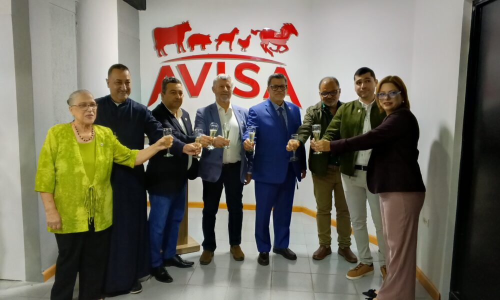 AVISA inaugura Salón de Usos Múltiples para la capacitación presencial del sector salud animal