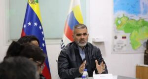 El ministro de Agricultura y Tierras, Vladimir Padrino