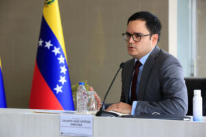 Calixto Ortega, El aparato productivo de Venezuela está "esencialmente intacto"