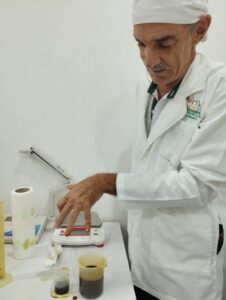 Dr Carlos Bello